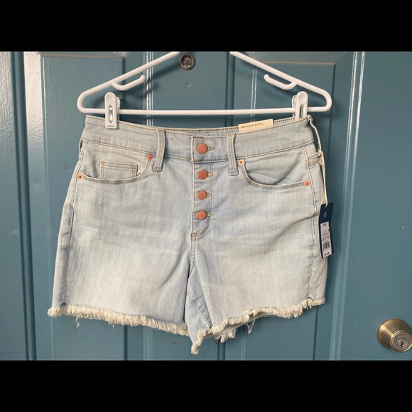 NWT-Universal Thread High Rise Soft Shorts - Picture 3 of 10